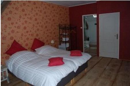 Bed and Breakfast Les Fruits Du Passau Saint-Desire Екстер'єр фото